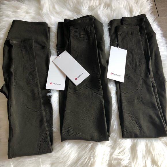 Lululemon Reveal Tight 7/8 - Picture 5 of 6